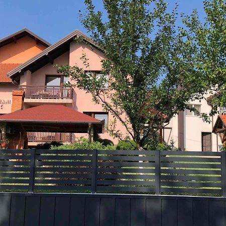 Dubrave Gornje Apartments Dedic מראה חיצוני תמונה